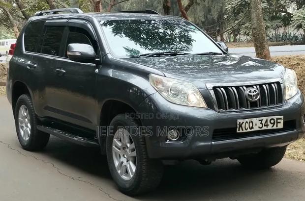 Toyota Land Cruiser Prado 2012