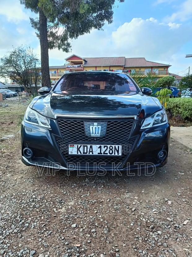 Toyota Crown 2013 Black