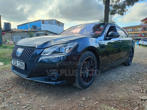 Toyota Crown 2013 Black