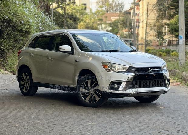 Mitsubishi RVR 2019 White
