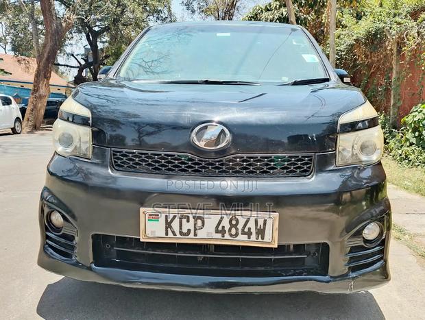 Toyota Voxy ZS 2WD 8-Seater 2012 Matt Black