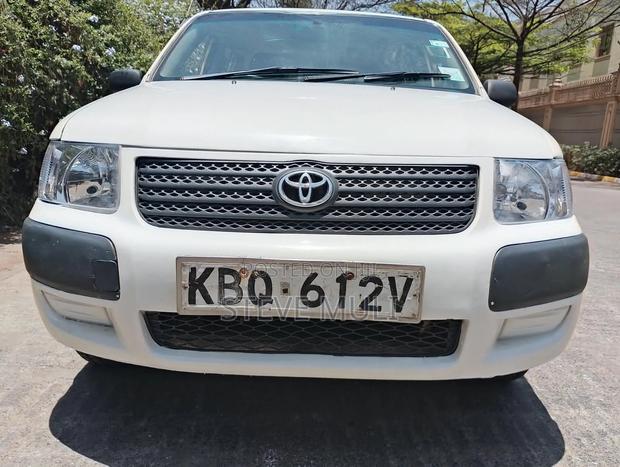 Toyota Succeed 2010 White