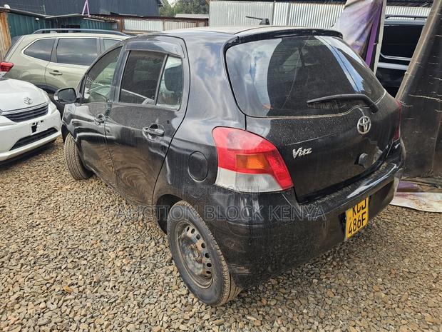 Toyota Vitz 1.3 FWD 5dr 2008 Black