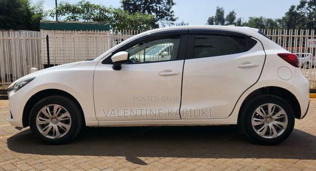 Mazda Demio 2018 Pearl