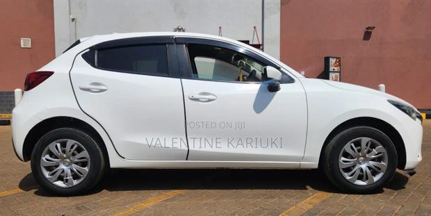 Mazda Demio 2018 Pearl