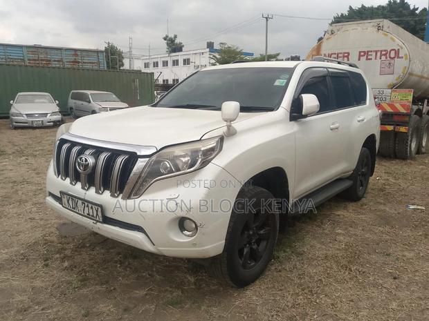 Toyota Land Cruiser Prado 2.8 D-4D 2015 White