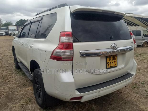 Toyota Land Cruiser Prado 2.8 D-4D 2015 White