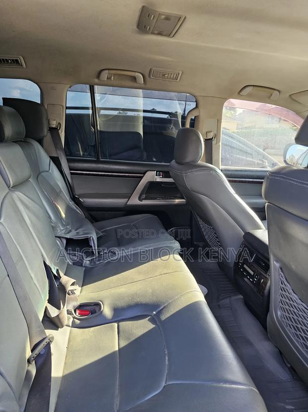 Toyota Land Cruiser 2008 Black