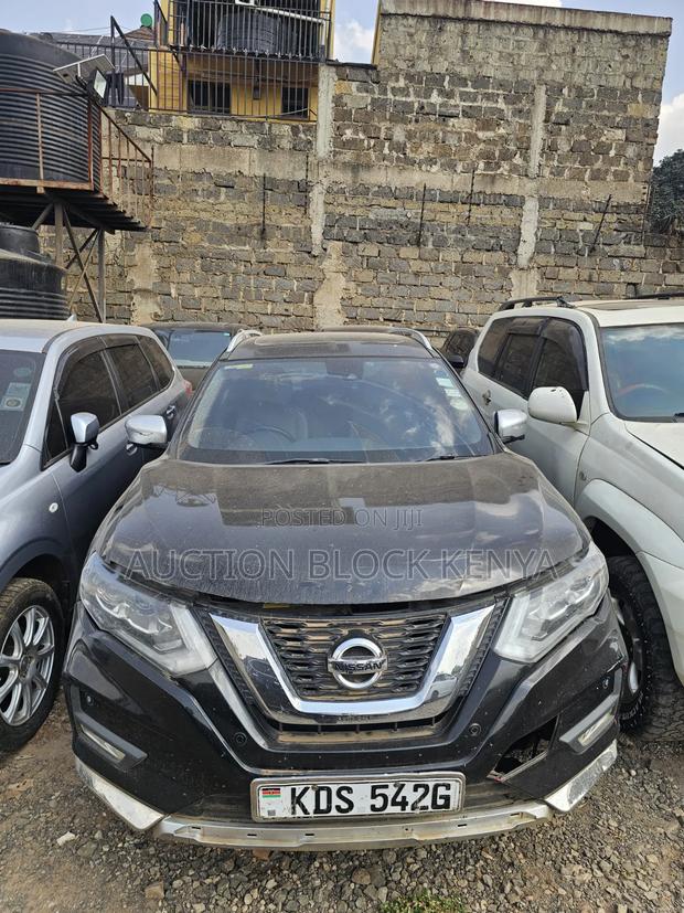 Nissan X-Trail 2.0 Petrol AWD 2017 Black