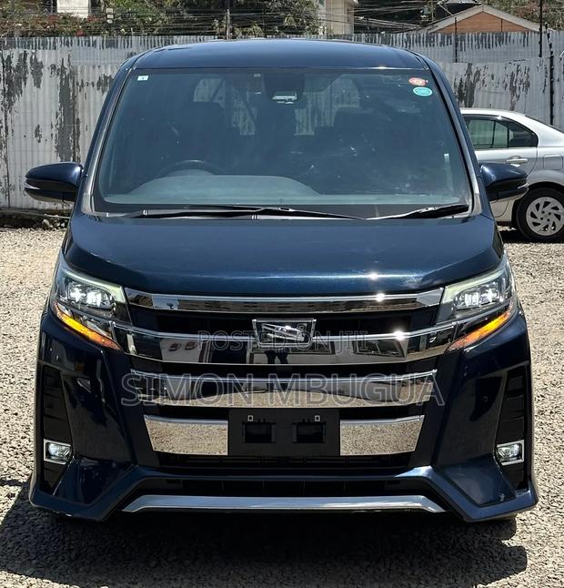 Toyota Noah 2020 Black