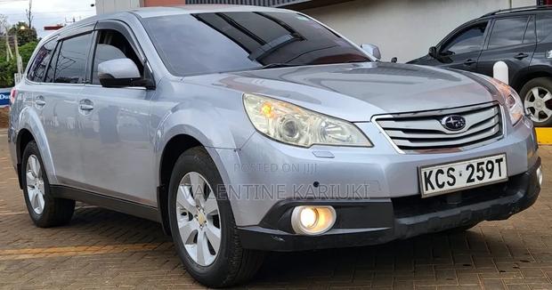Subaru Outback 2012 Silver