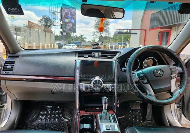 Toyota Mark X 2010 Silver