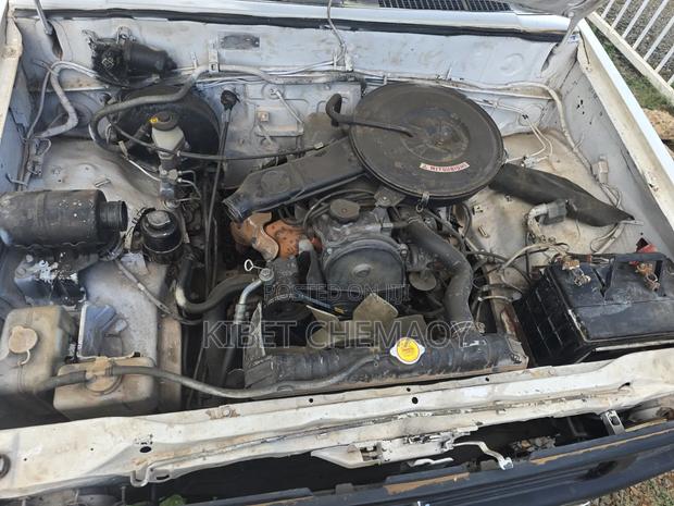 Mitsubishi L200 1994 White