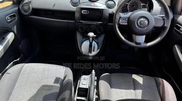 Mazda Demio 2012 Pearl