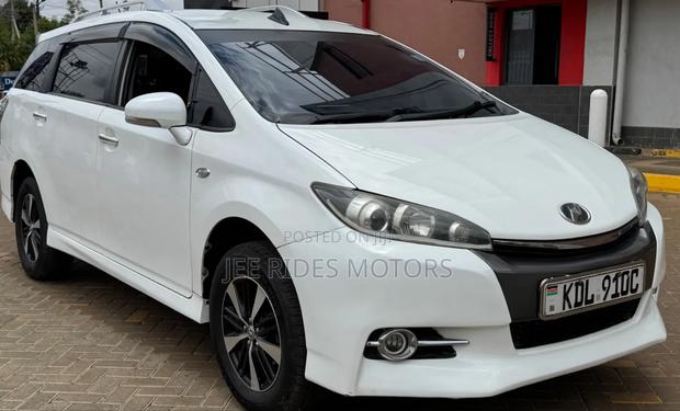 Toyota Wish 2015 Pearl