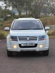 Suzuki Escudo 2010 White for sale
