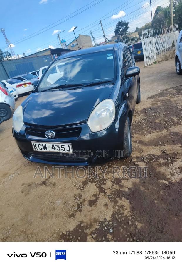 Toyota Passo 1.0 FWD 2012 Black