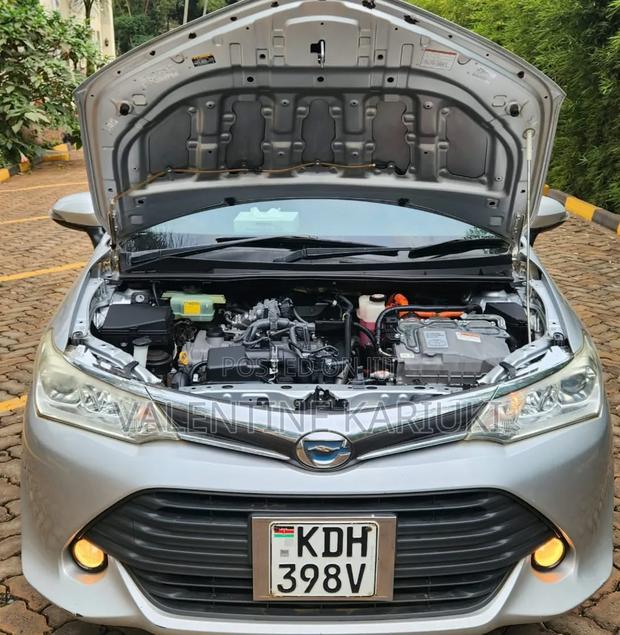 Toyota Corolla Fielder 1.5 Hybrid FWD 2017 Silver