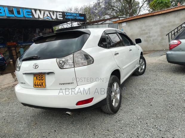 Toyota Harrier 2006 White