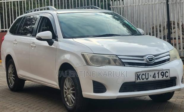 Toyota Corolla Fielder 1.5 Petrol FWD 2013 Pearl
