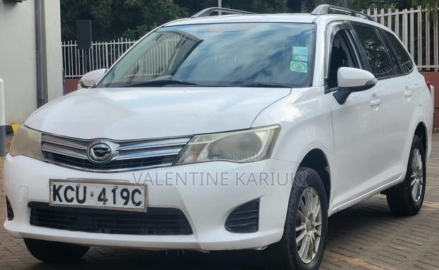 Toyota Corolla Fielder 1.5 Petrol FWD 2013 Pearl