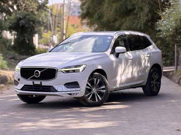 Volvo XC60 2019 White