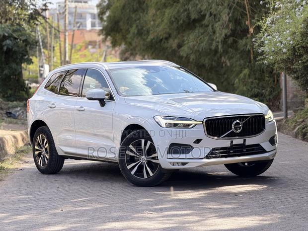 Volvo XC60 2019 White