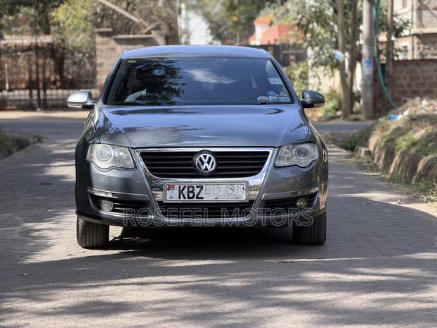 Volkswagen Passat 2008 Gray