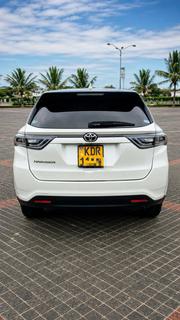 Toyota Harrier 2018 White for sale