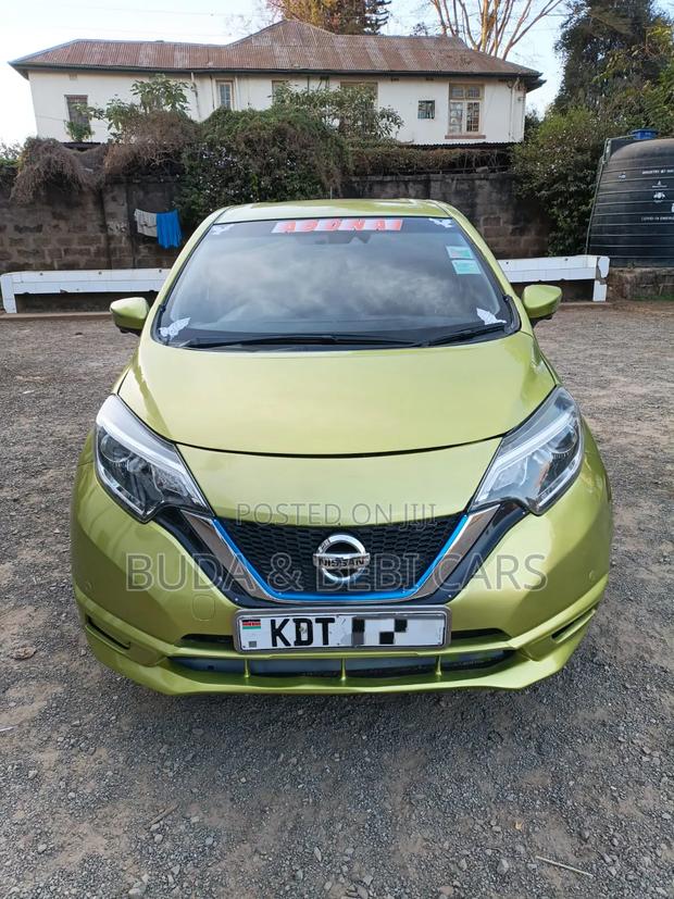 Nissan Note 1.2 Hybrid 2017 Green