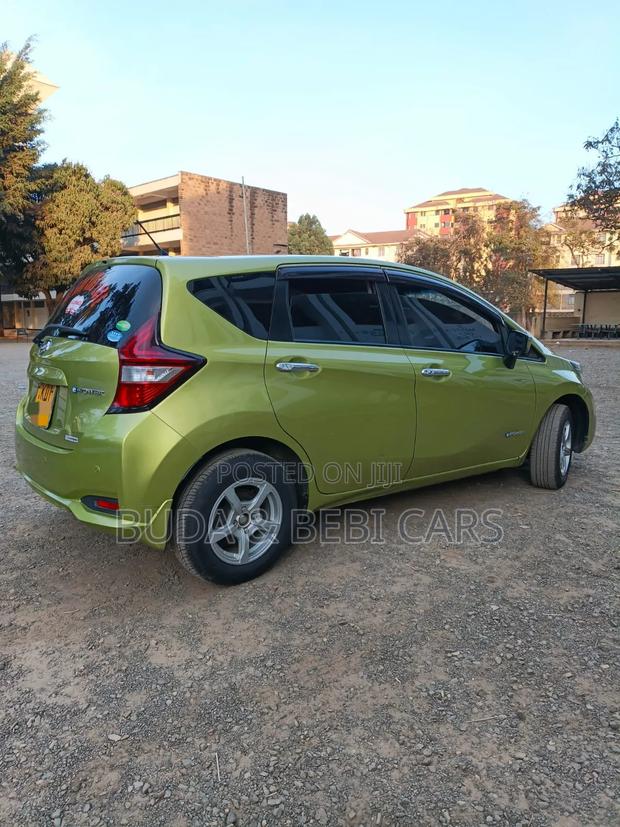 Nissan Note 1.2 Hybrid 2017 Green