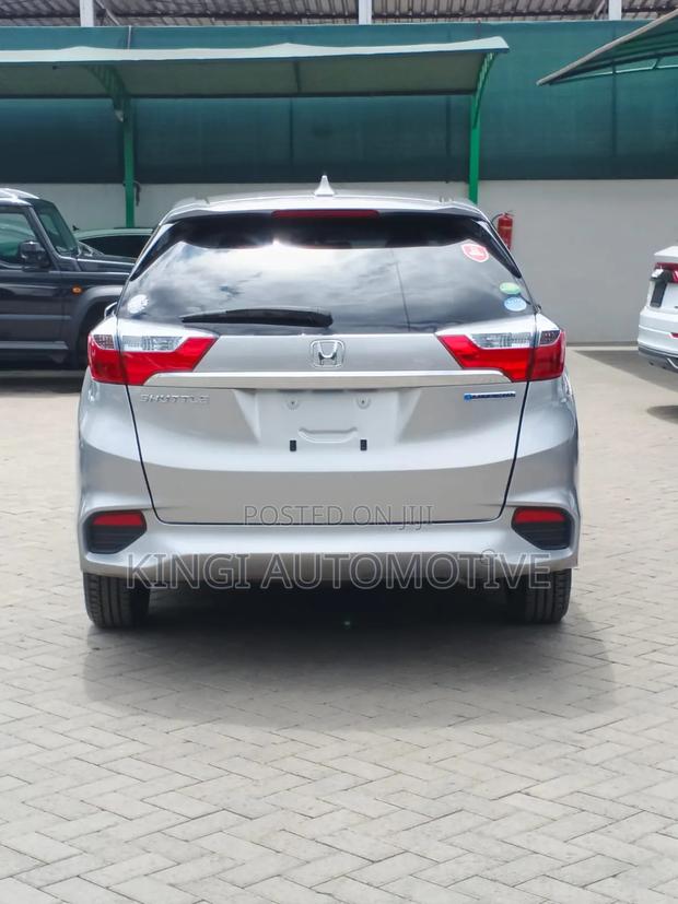 Honda Fit Shuttle 1.5 Hybrid 2WD 2020 Silver
