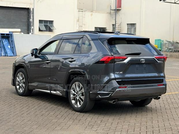 Toyota RAV4 2019 Gray