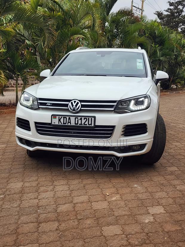 Volkswagen Touareg TDI R-Line 4dr SUV AWD (3.0L 6cyl Turbodiesel 8A)