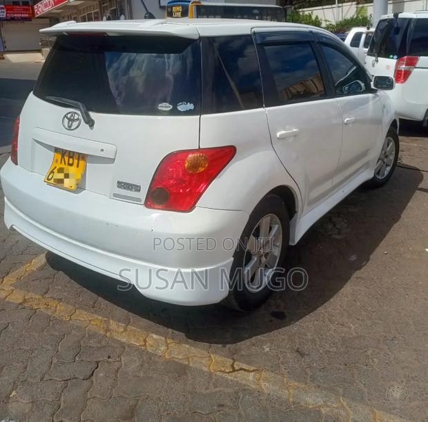 Toyota IST 2006 White