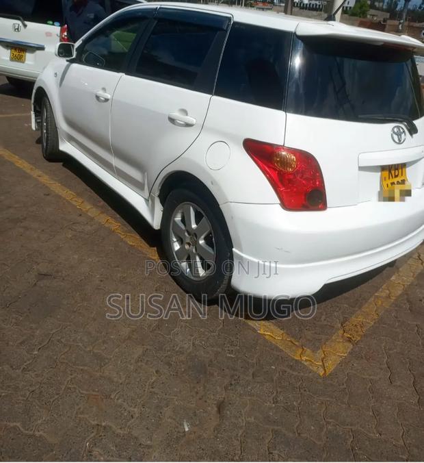Toyota IST 2006 White