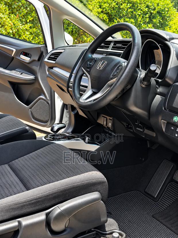 Honda Fit EX 2019 Pearl