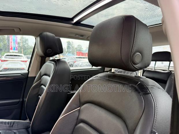 Volkswagen Tiguan 2019 Gray