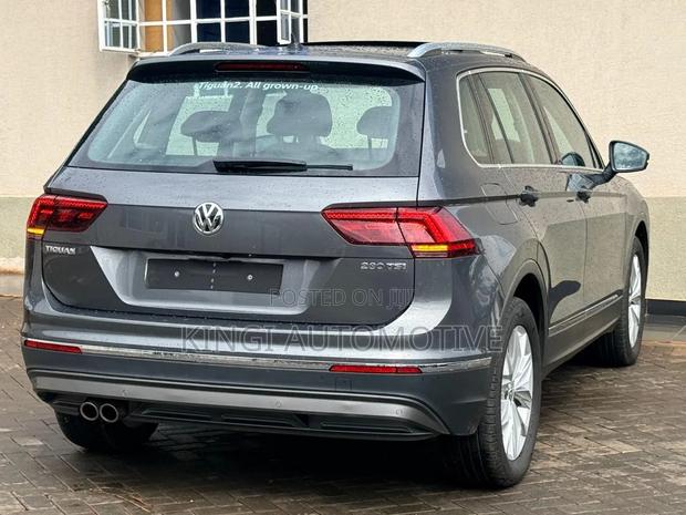 Volkswagen Tiguan 2019 Gray