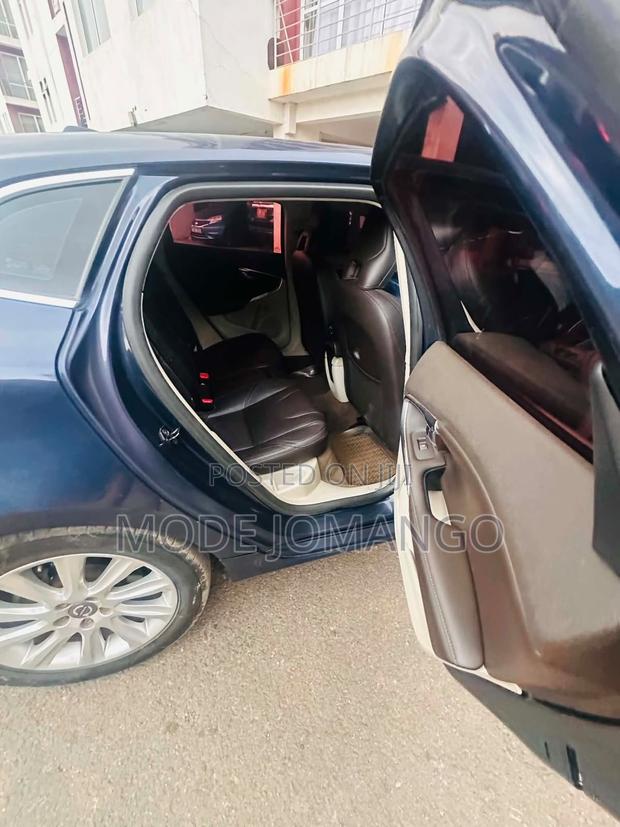 Volvo V40 2013 Blue