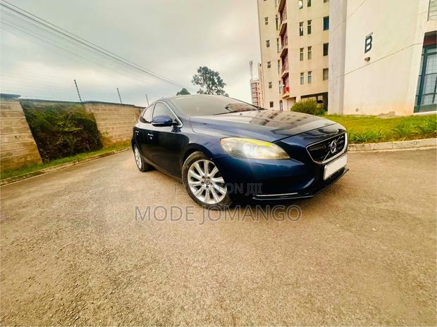 Volvo V40 2013 Blue
