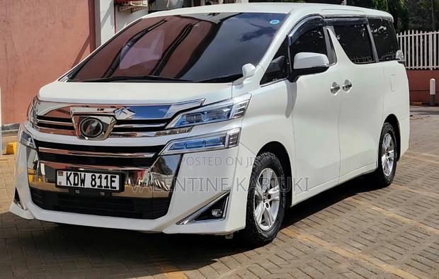 Toyota Vellfire 2018 White