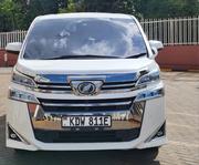 Toyota Vellfire 2018 White for sale