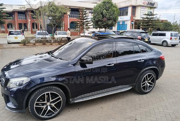 Mercedes-Benz GLE-Class 2016 Blue