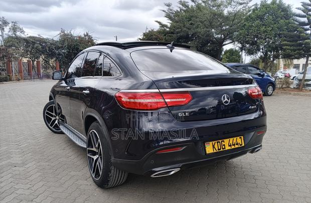 Mercedes-Benz GLE-Class 2016 Blue