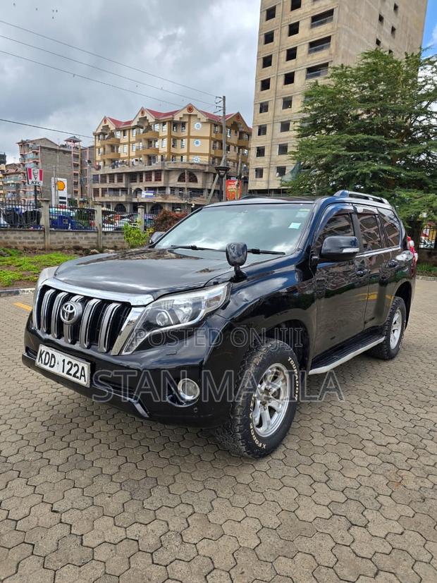 Toyota Land Cruiser Prado 2016 Black