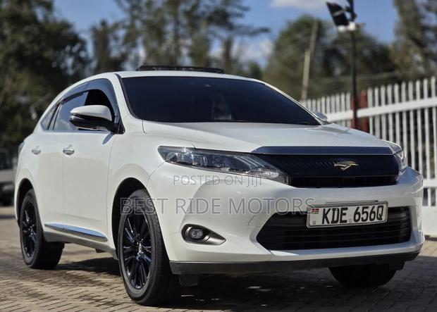 Toyota Harrier 2.0 2015 Pearl