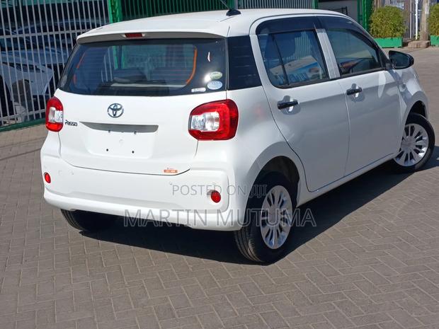 Toyota Passo 1.0 FWD 2019 White