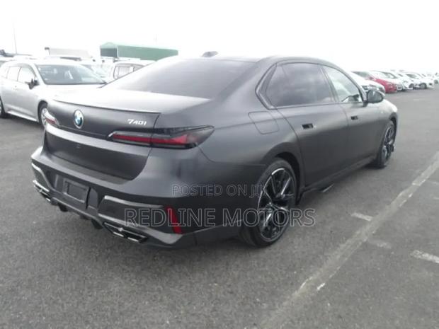 BMW 740 2025 Black