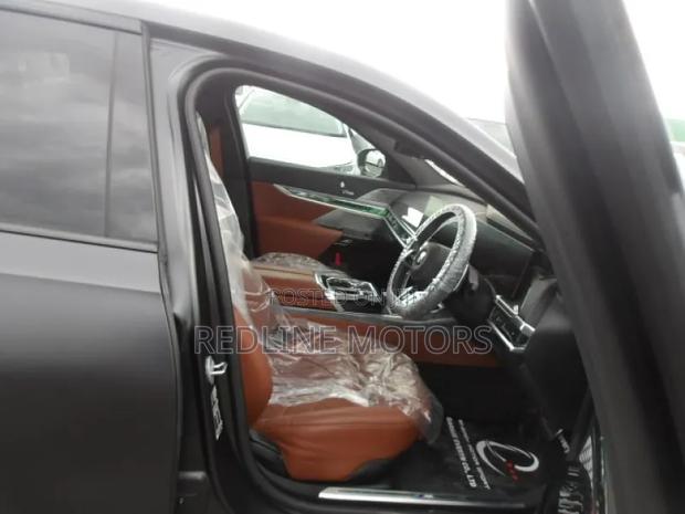 BMW 740 2025 Black